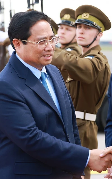 [Ảnh] Thủ tướng và Phu nhân kết thúc chuyến thăm chính thức Estonia