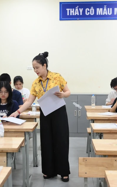 [Ảnh] Hơn 1,1 triệu thí sinh cả nước bước vào Kỳ thi tốt nghiệp THPT năm 2025