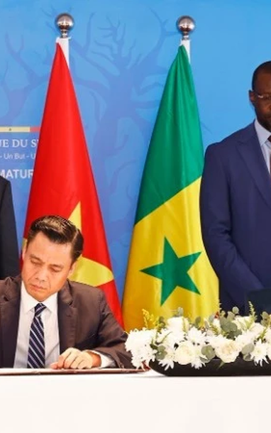 [Ảnh] Ký kết hợp tác giữa các bộ, ngành, địa phương hai nước Việt Nam-Senegal