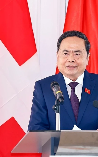 [Ảnh] Chủ tịch Quốc hội dự Tọa đàm "Xây dựng và vận hành Trung tâm tài chính quốc tế và khuyến nghị cho Việt Nam"