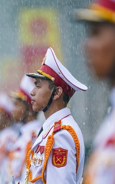 16.000 cán bộ, chiến sĩ đội mưa trong buổi tổng hợp luyện diễu binh