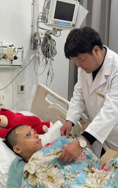 푸꾸옥: 교통사고로 두개골 골절과 혼수상태에 빠진 임산부의 생명을 구하다