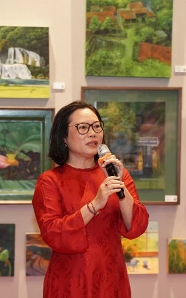 "천리의 산과 강" 전시회를 통해 우리나라의 아름다움을 기리다