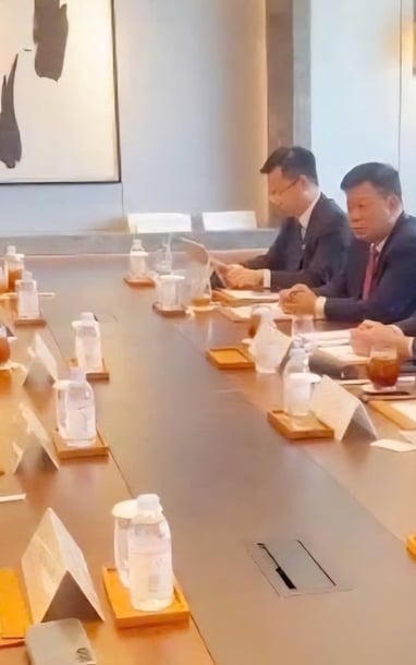 지속 가능한 성장을 위한 '외교적 추진'