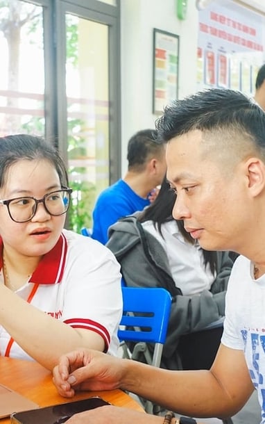 정보기술 학생들이 정부의 디지털 전환을 지원하기 위해 힘을 합쳤다