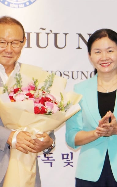효성 동나이 주식회사와 박항서 감독이 동나이에서 우호적인 교류를 가졌습니다.