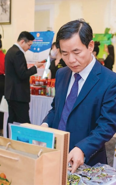기업 지원: 한 손으로는 박수 치기 힘들다 - 1부: 기초가 마련되었습니다