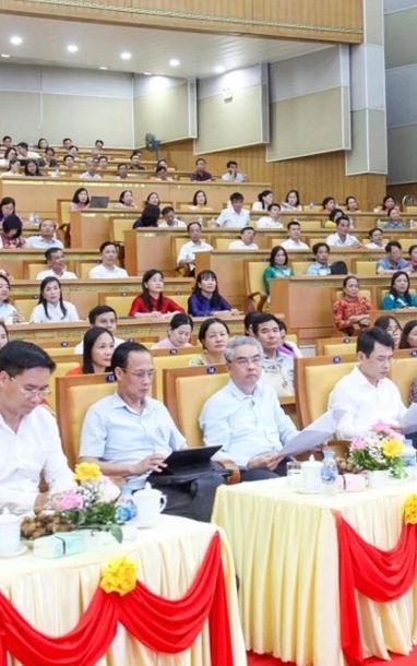 흥옌, 국가표준 초등학교 건설에 집중