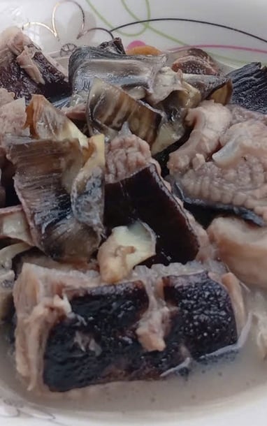 고향의 맛: 바나나꽃으로 끓인 가오리