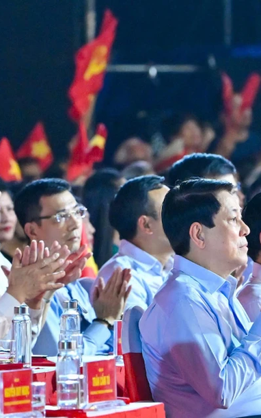 Cầu truyền hình “Thời cơ vàng”, kết nối những trang sử hào hùng và thời cơ, vận hội bước vào kỷ nguyên mới