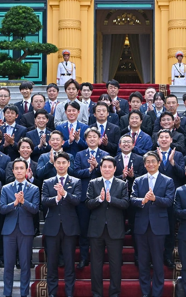 [Ảnh] Chủ tịch nước Lương Cường tiếp Đoàn đại biểu Ban Thanh niên Đảng Dân chủ Tự do Nhật Bản