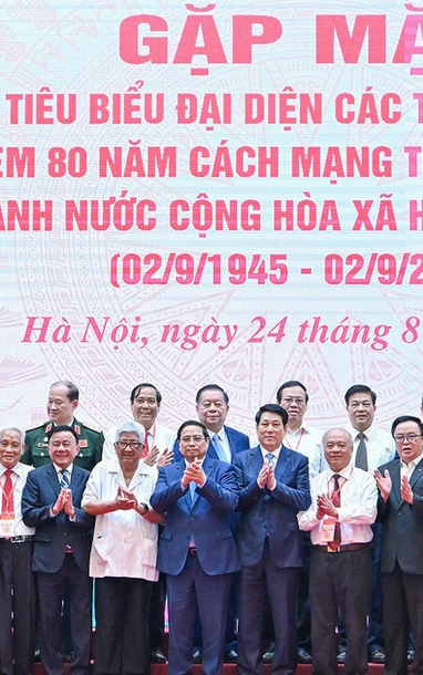 [Ảnh] Lãnh đạo Đảng, Nhà nước gặp mặt đại biểu tiêu biểu đại diện các tầng lớp nhân dân