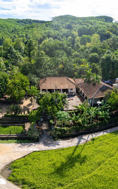 Về Lộc Yên, ngôi làng bình yên trong top 4 làng cổ đẹp nhất Việt Nam