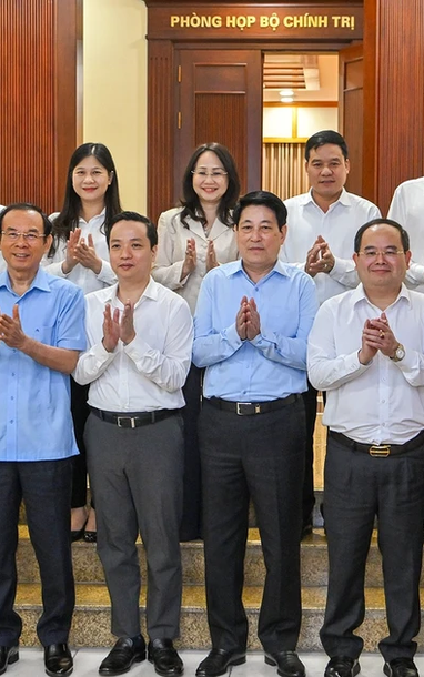 [Ảnh] Bộ Chính trị làm việc với Ban Thường vụ Tỉnh ủy Cao Bằng và Thành ủy Huế