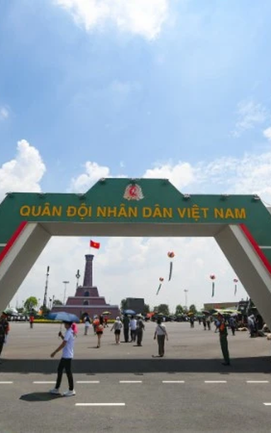 [Ảnh] Hành trình 80 năm vẻ vang của Quân đội nhân dân Việt Nam qua Triển lãm thành tựu đất nước