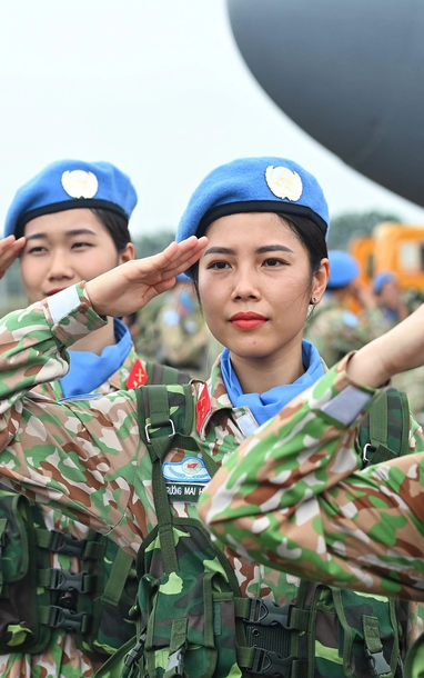 Những 'bóng hồng xanh' nơi châu Phi khắc nhiệt