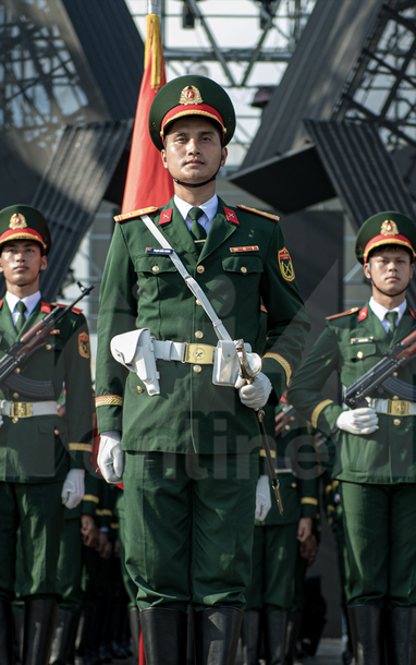 68 quân nhân Trường Sĩ quan Lục quân 1 tập luyện tái hiện duyệt binh tại Nga trên sân Mỹ Đình