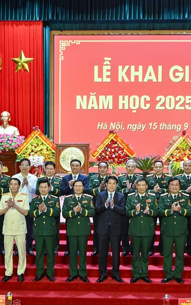 [Ảnh] Chủ tịch nước Lương Cường dự Lễ khai giảng năm học mới của Học viện Quốc phòng