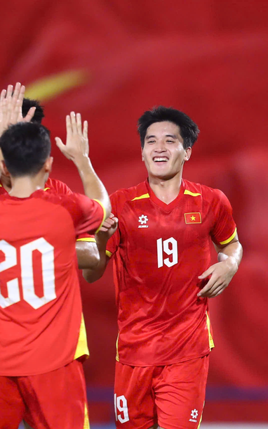 Ngọc Mỹ, Lê Victor giúp U23 Việt Nam hạ gục U23 Bangladesh