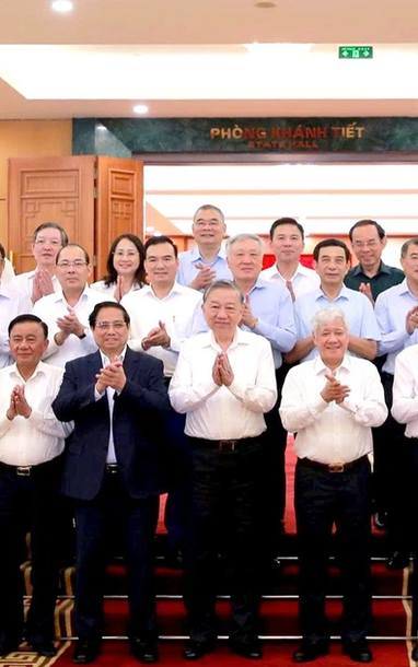 [Ảnh] Bộ Chính trị làm việc với Ban Thường vụ Đảng ủy Mặt trận Tổ quốc, các đoàn thể Trung ương