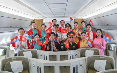 Vietnam Havayolları, Güney Vietnam'ın Kurtuluşunun 51. yıldönümünü anmak için özel bir uçuş düzenledi.