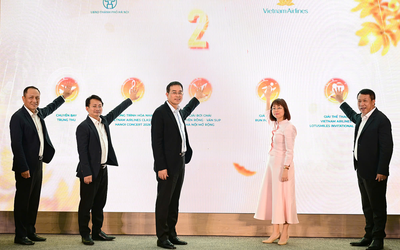 Vietnam Airlines, "Hanoi'de Sonbahara Dokunmak" programıyla Hanoi'nin sonbahar renklerini turistlere daha yakından tanıtıyor.
