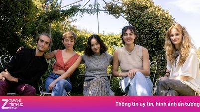 Hoàng Quyên đi ngược dòng