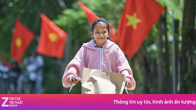 Niềm vui từ người mẹ Giẻ Triêng khi con gái 6 tuổi có trường mới
