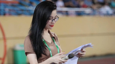 Khi phóng viên lấn sân truyền thông bóng đá