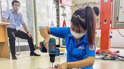 បរាជ័យ​ហើយ​ជំពាក់​បំណុល​គេ​ព្រោះ​ស្រលាញ់​ការ​ថត​រូប សំណាង​ល្អ​ដែល​ខ្ញុំ​មិន​បាន​ឈប់​រៀន