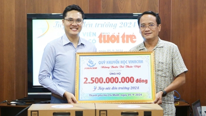 Vinacam Company donates 2.5 billion VND and 50 laptops to Support School 2024