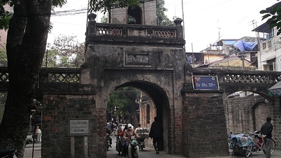 Exhibition of documents about Hanoi's gates