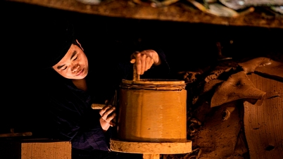 Artisanat unique de fabrication de carreaux yin-yang à Cao Bang