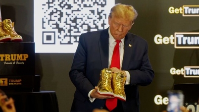Trump campaigns in Michigan after announcing 'golden boots' in Pennsylvania