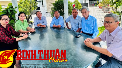 គំរូមនុស្សចាស់ជាច្រើនដែលធ្វើអាជីវកម្មល្អ។