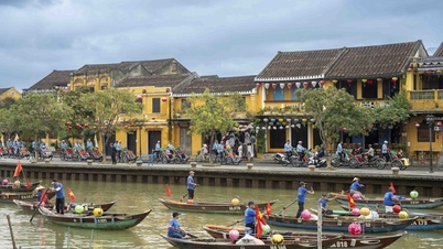 អបអរសាទរ ២៥ឆ្នាំទីក្រុងបុរាណ Hoi An ត្រូវបាន UNESCO ទទួលស្គាល់ជាបេតិកភណ្ឌវប្បធម៌ពិភពលោក