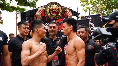 ចននី ទ្រីង្វៀន ជាមួយអំណោយពិសេសសម្រាប់ម្ចាស់ជើងឯក 5 ក្បាច់គុនវៀតណាម
