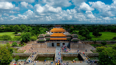 Hàng vạn người dân và du khách tham quan miễn phí Di sản Huế