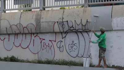 Many bridges and underpasses in Ho Chi Minh City have been "renovated"