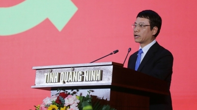 Quảng Ninh phát động phong trào "Thanh xuân dâng Đảng" và tổ chức chiếu phim "Đào, Phở và Piano"