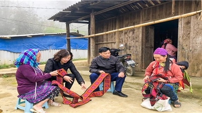 Luân chuyển cán bộ góp phần nâng cao năng lực triển khai các Chương trình MTQG ở Si Ma Cai
