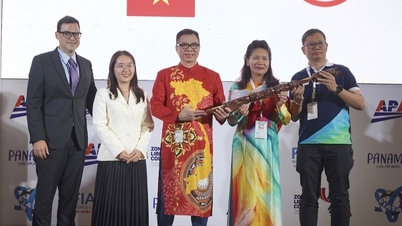 Việt Nam nhận quyền trượng đăng cai tổ chức FWC 2025