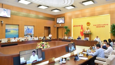 The Government proposed that the National Assembly consider the content of collecting fees for using state-invested highways.