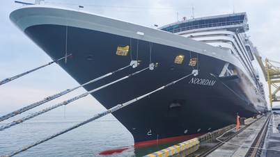 ទូក​ទំនើប Noordam នាំ​ភ្ញៀវ​ទេសចរ​ជិត ២ ពាន់​នាក់​មក​ទីក្រុង Da Nang ក្នុង​ថ្ងៃ​ចូល​ឆ្នាំ