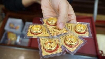 Vàng thế giới giảm do chốt lời, ghi nhận mức tăng hàng tuần