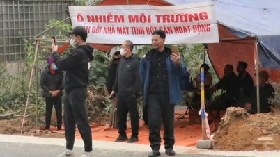 ពលរដ្ឋ​សង់​តង់​ការពារ​ការ​បំពុល៖ ខណ្ឌ​ស្នើ​ឲ្យ​រោងចក្រ​បញ្ឈប់​ការ​ផលិត