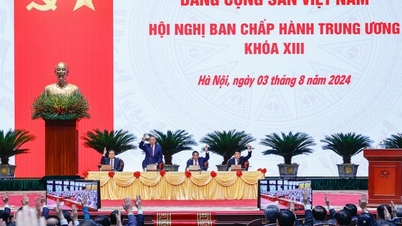 គណៈកម្មាធិការមជ្ឈិមបក្សលើកទី១៣ បានប្រជុំស្តីពីការងារបុគ្គលិក បណ្តេញសមាជិកគណៈកម្មាធិការមជ្ឈិមចំនួន៤រូប។