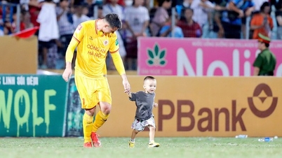 Filip Nguyễn gây bất ngờ sau khi giúp CLB Công an Hà Nội lên ngôi đầu V-League