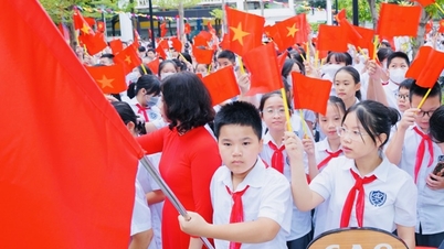 công khai các khoản thu, chi ngay từ đầu năm học