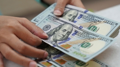Bản tin tài chính sáng 4/1/2024: Giá vàng giảm mạnh, dầu và USD đi lên
